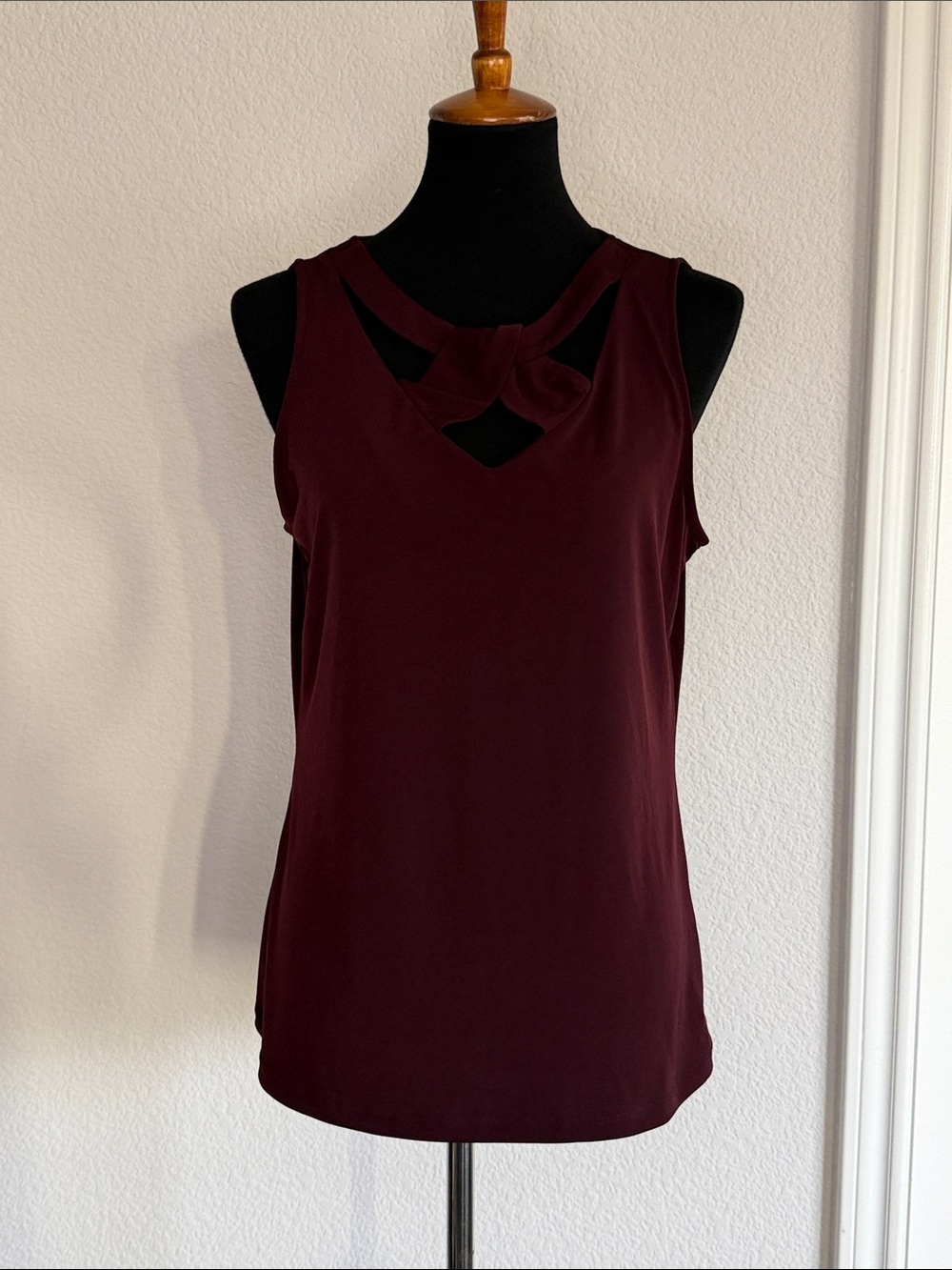 New York & Company Sleeveless Twist-Front Tank Top - Burgundy